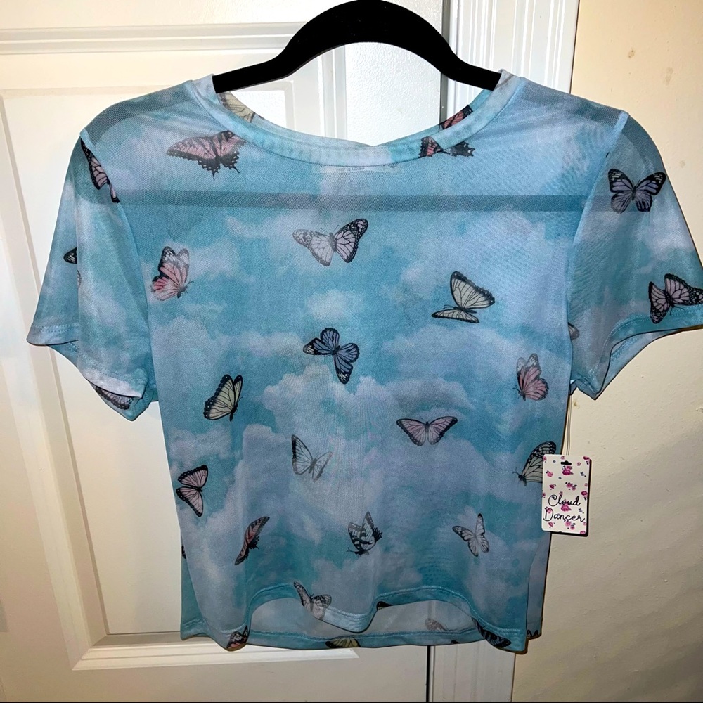 Sheer Clouds & Butterfly top! Size XL..NWT!
